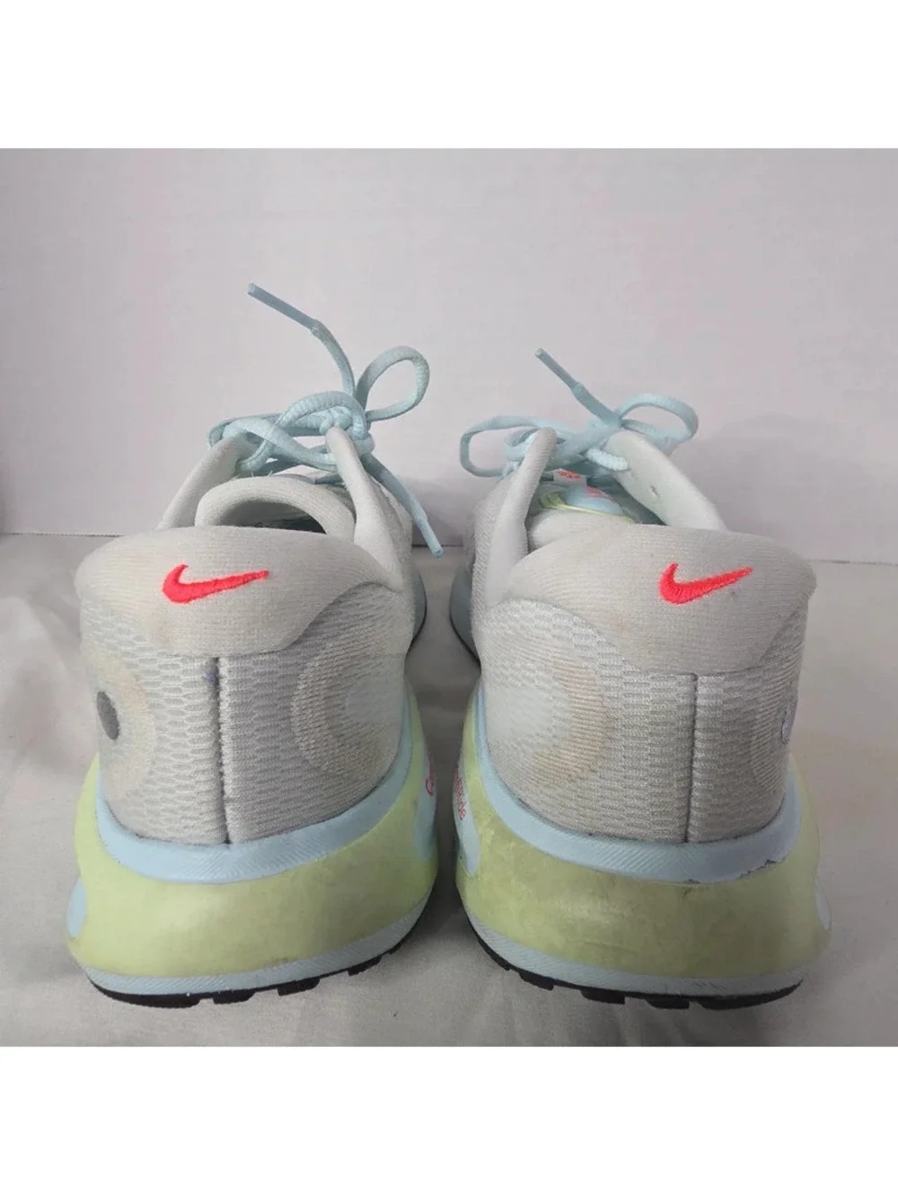 Nike Journey Run Women’s 7.5 FJ7765-101 White Blue Orange Running Shoes